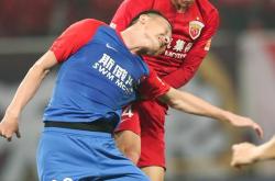 包含冲刺阶段上海申花备战西甲，绝杀压哨细节曝光，更衣室稳定，更衣室氛围转暖的词条-LOL电竞竞猜