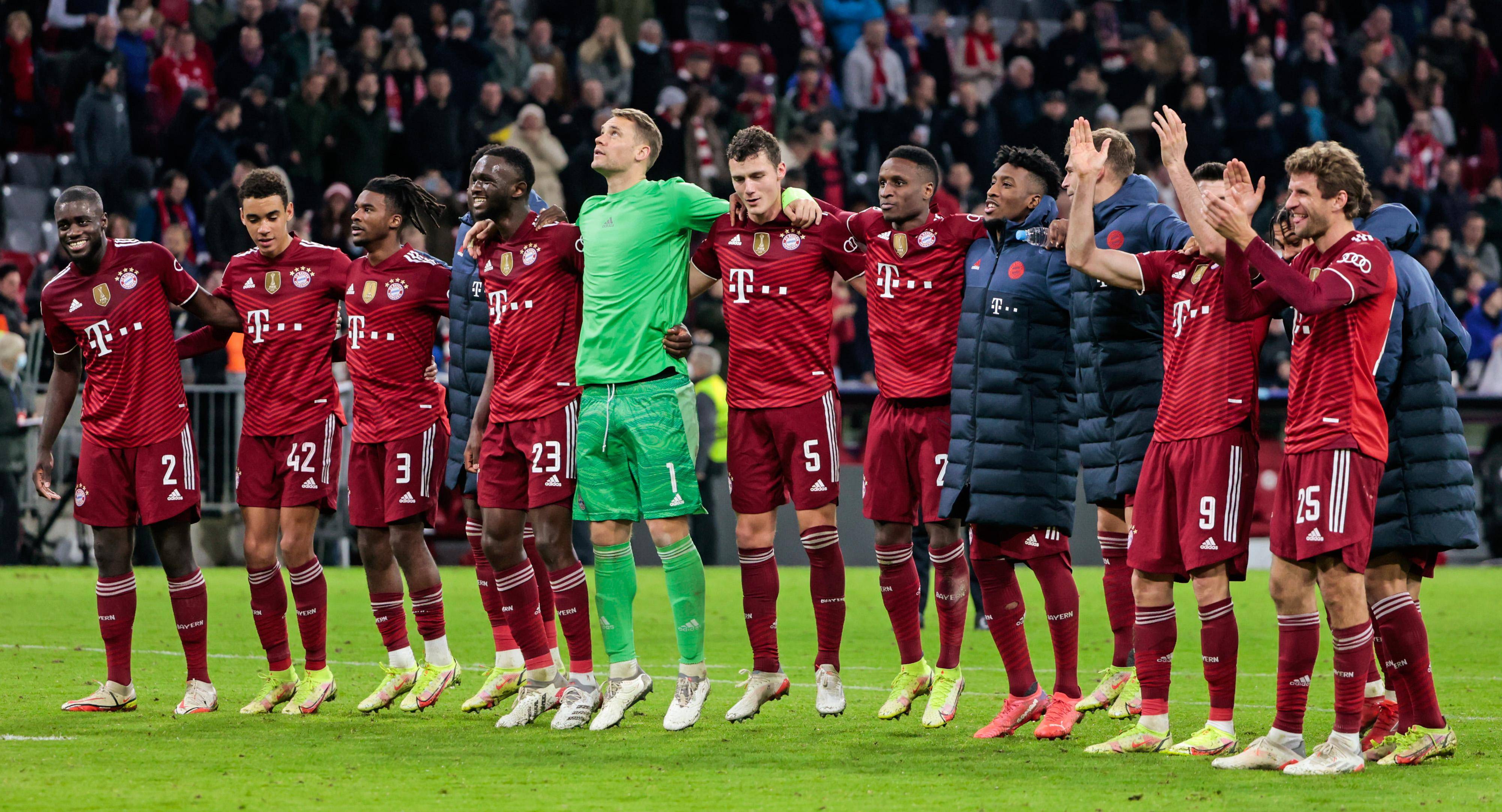 拜仁慕尼黑发布备战花絮；赛前状态回暖；荷甲任务艰巨；临场指挥获称赞的简单介绍