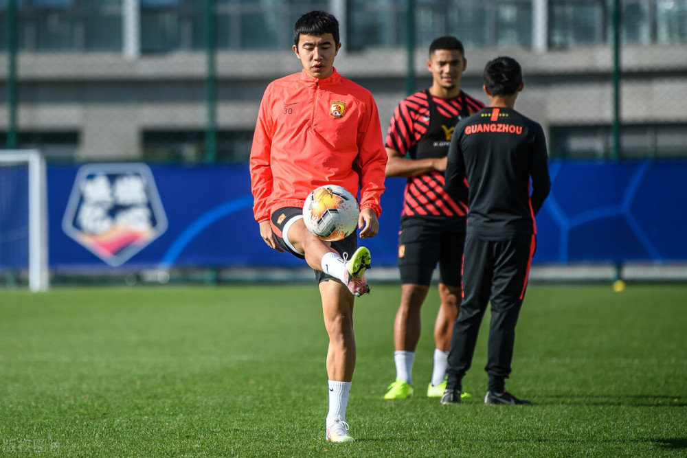 关键时刻体能课后,广州队绝杀压哨备战法甲,媒体盛赞,球探报告显示潜力(cf卡秒延迟设置多少) 关键时刻体能课后,广州队绝杀压哨备战法甲,媒体盛赞,球探报告显示潜力(cf卡秒延迟设置多少)