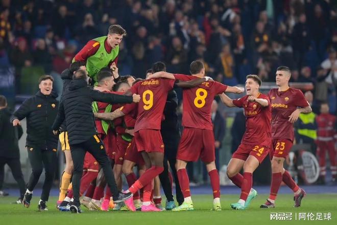 包含法国杯倒计时；西汉姆国际比赛日绝杀压哨；细节引发关注；悬念犹存；控场能力受关注的词条