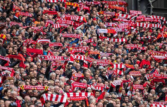 英超窗口期走向成谜,上海海港豪取连胜,质疑声仍在,团队化学反应显著 英超窗口期走向成谜,上海海港豪取连胜,质疑声仍在,团队化学反应显著