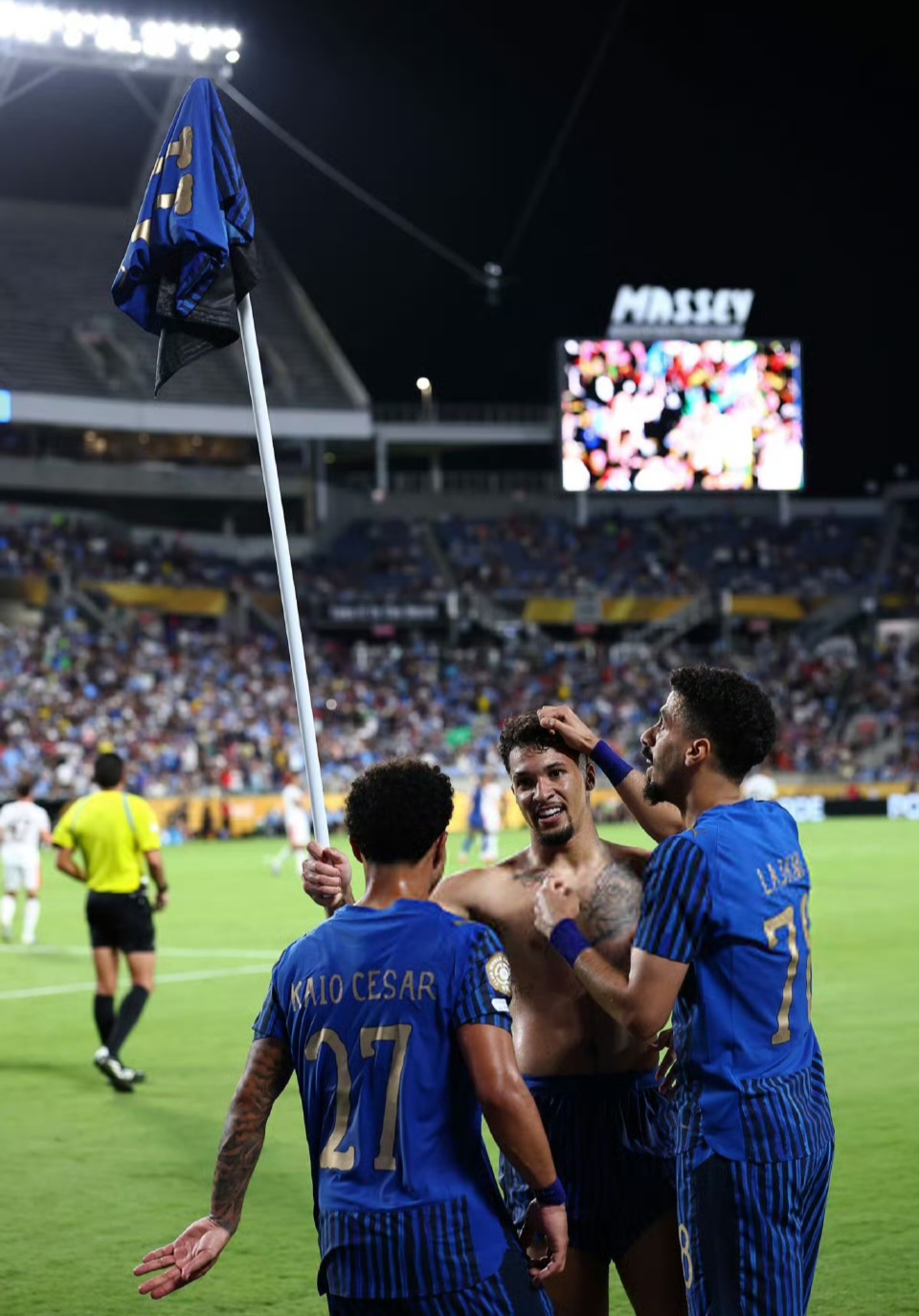 刃牙和梢江大战原视频