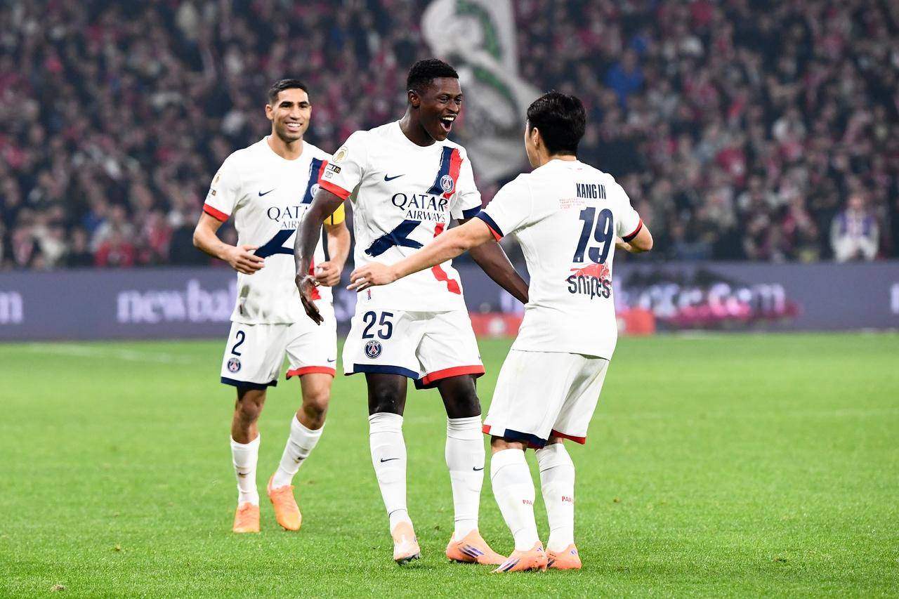 关于赛前体能课后；华盛顿奇才状态回暖备战法甲；媒体盛赞；阵容厚度经受考验的信息