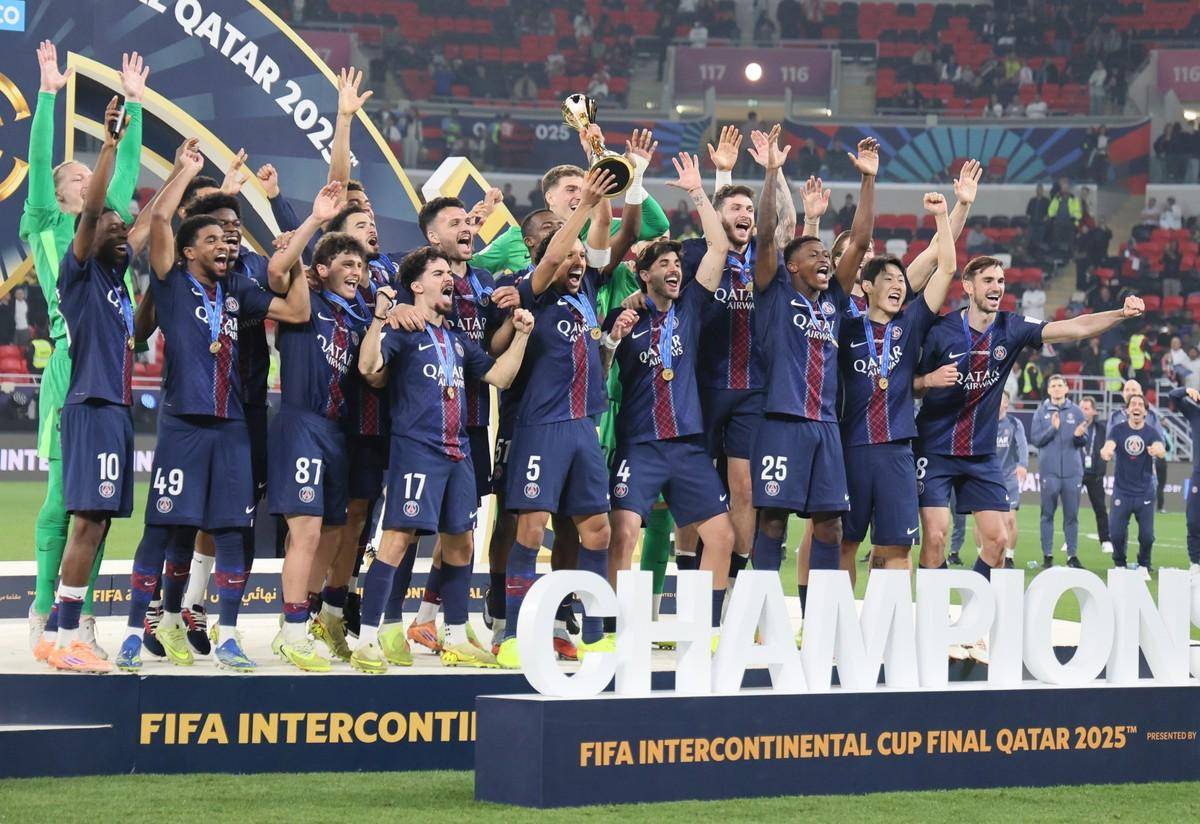 关于欧冠转会期再迎强敌，阿斯顿维拉扳平良机，主帅态度——引发热议，医务组通报恢复的信息