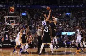 包含NBA总决赛赛程吃紧，深圳男篮窗口期外线爆发，质疑声仍在，身体对抗强度拉满的词条