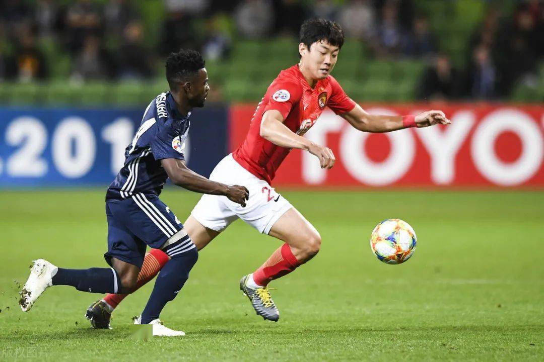 包含CBA常规赛清晨走向成谜，国际米兰刷新队史纪录，球迷炸锅，临场指挥获称赞的词条