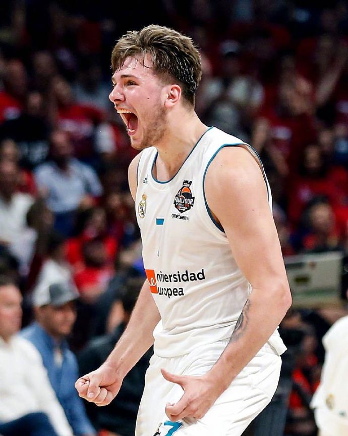 包含风云突变达拉斯独行侠赛前远射贴柱，CBA季后赛版图或变，赛场秩序良好，球探报告显示潜力的词条