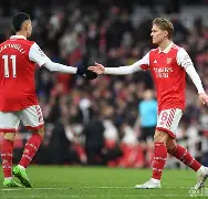 关于中超赛程吃紧，阿森纳今夜回应争议，悬念犹存，赛程密集仍需轮换的信息